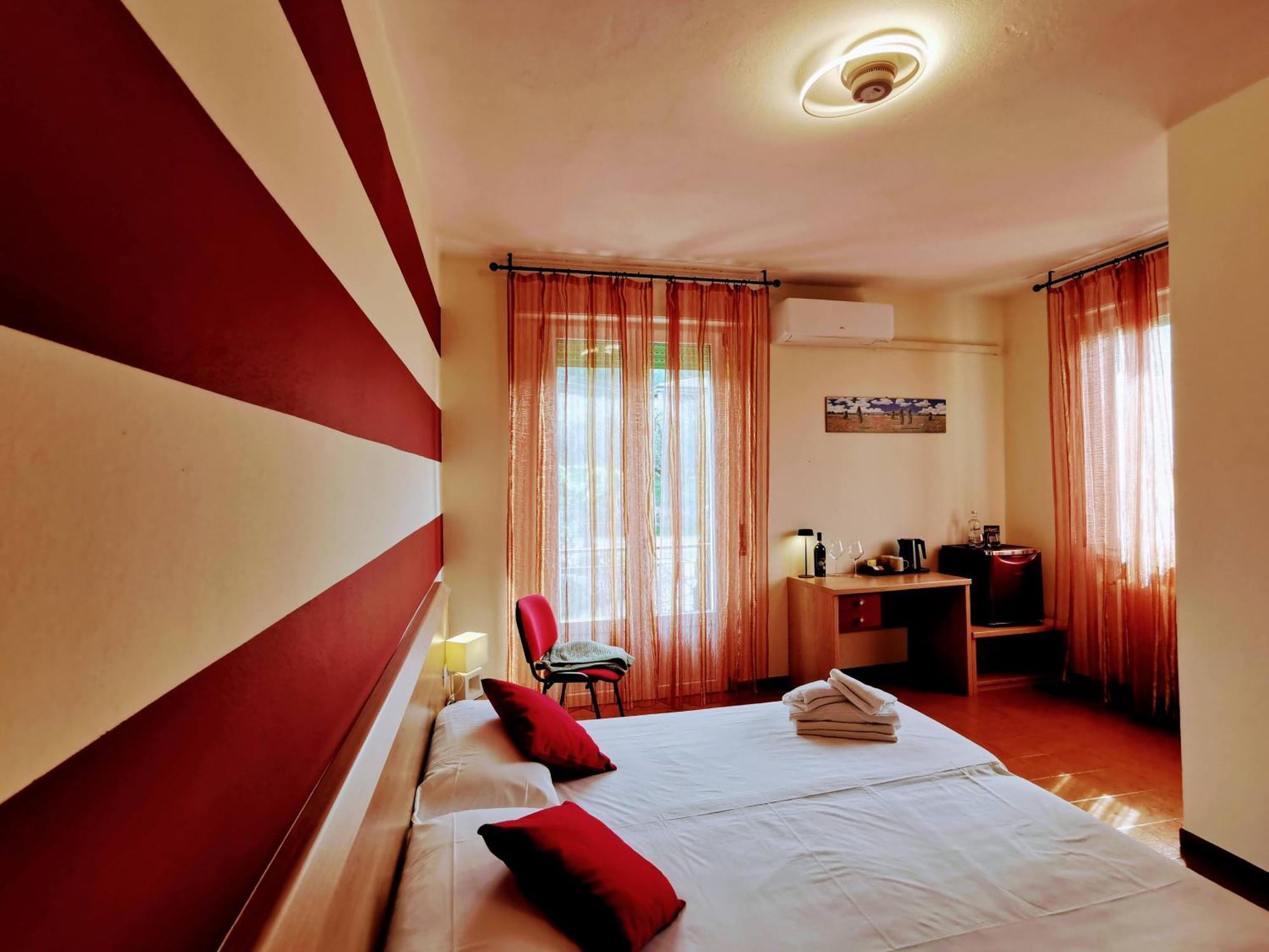 Ristorante Le Rasole Hotel Garda  Bagian luar foto