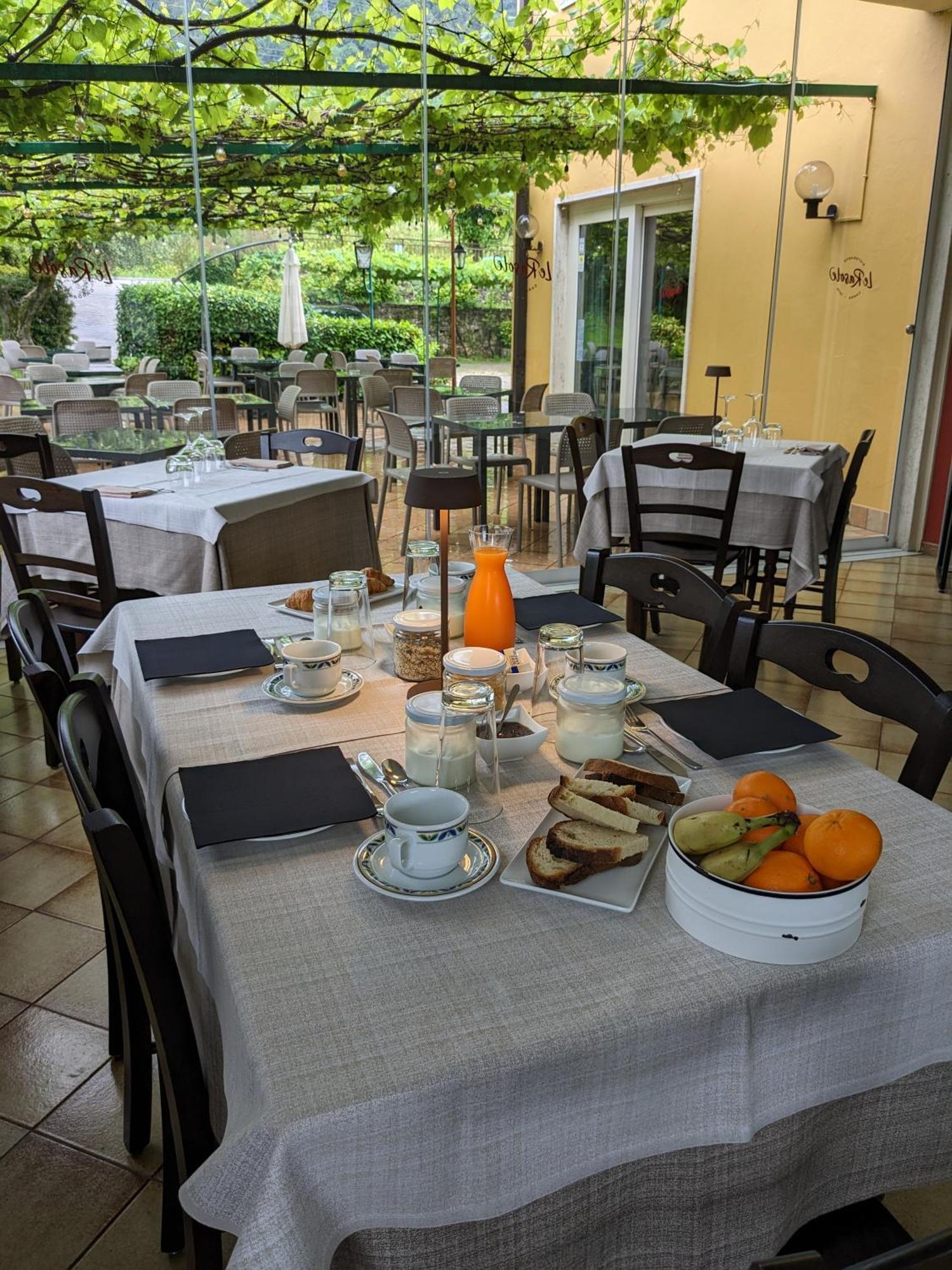 Ristorante Le Rasole Hotel Garda  Bagian luar foto
